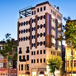 taxim-town-hotel.istanbul-turkeyhotels.com/